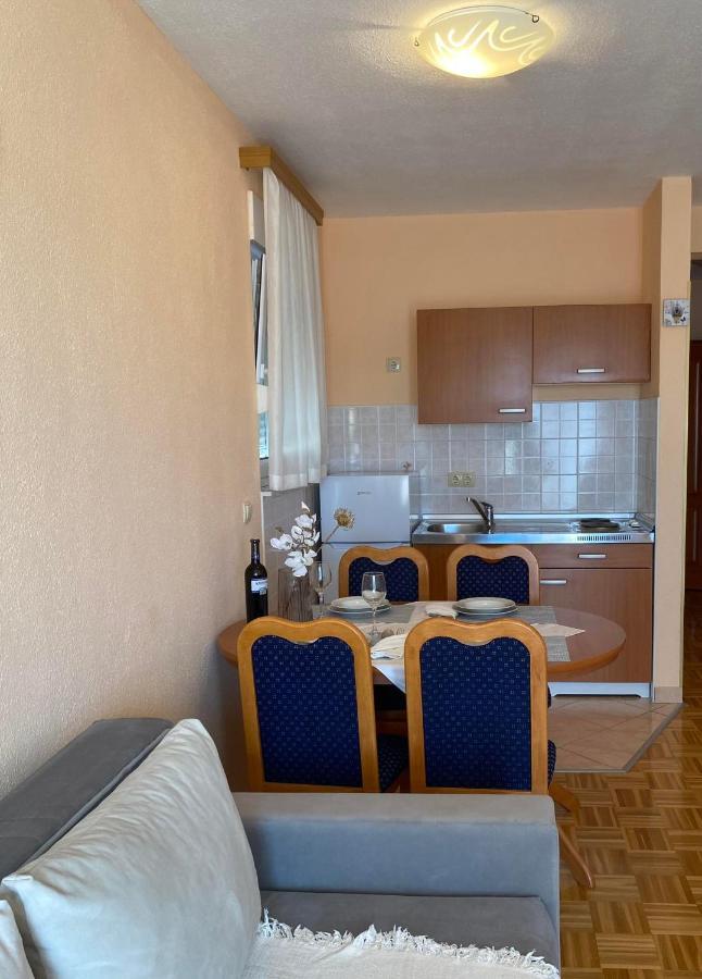 Studio Apartment Begić Makarska Esterno foto