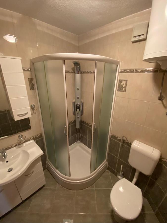 Studio Apartment Begić Makarska Esterno foto